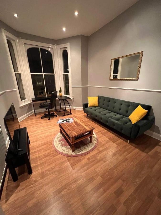 Апартаменты Central, Cozy Victorian Flat Next To Harrods Лондон Экстерьер фото